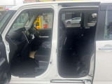 大事な人を乗せることが多い助手席です!安全運転を心がけましょう。