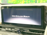 【大画面ナビ】人気の大型12.3インチナビを装備。存在感のある大画面はインパクト大!ナビ利用時のマップ表示は見やすく、テレビやDVDは臨場感がアップ!いつものドライブがグッと楽しくなります♪