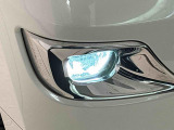 悪天候時に視界確保するLEDフォグランプが標準装備 !(^^)!