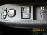 運転席ドアまわりの様子です。