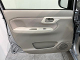 延長保証につきましてはお求めいただく車両によって保証料が異なりますので、当店スタッフまでお気軽にお問い合わせくださいませ。