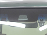 ◆Honda SENSING◆ カメラ等装置で精度の高い検知能力を発揮、安全運転を支援します。ステアリング上のコントローラーに注目!