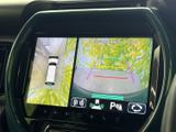 広いモニター画面で、安全確認をサポート。駐車時にも役立つ機能が満載です。万が一の際にも安心のひと品としてご活用ください。