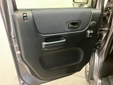 延長保証につきましてはお求めいただく車両によって保証料が異なりますので、当店スタッフまでお気軽にお問い合わせくださいませ。