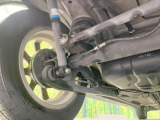 お車を安心してお乗りいただく為には、足回りの定期点検が欠かせません。サービスサポート(有償保証)では無料点検もご提供しており、安心のカーライフをお過ごしいただけるサポート体制が整っています。