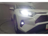 話題のLEDヘッドランプが採用されております! 省電力で長寿命、しかもとても明るく熱くなりにくい性質を持ったライトになります。虫も寄ってきにくい性質も持っております。
