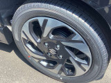 ☆お車についた傷やヘコミ、事故の修理もハヤシにお任せください。自社鈑金工場で修理ができますの安心です☆