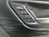 運転席のシ-トポジションメモリーを搭載しています。