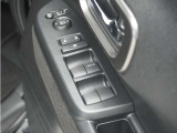 ◆パワーウィンドウスイッチ◆運転席から全席の窓の開閉操作を行うことが出来いつでも換気ができます!