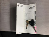 車両状態証明書修復歴の有無も一目瞭然。機能や内装・外装、走行距離、修復歴の有無をチェックし、クルマの状態を10段階にした車両状態証明書。数字や記号を使ってわかりやすく表示しています。