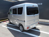 障害物を感知するセンサー付きです。狭い場所や暗いところで運転者が見落としてもブザーで知らせてくれます。