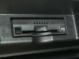 ETC車載器付きです。高速道路の料金所もスムーズに通過できます。