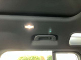 LEDライトを使用しているので車内が明るいです。