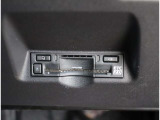 自社工場を3拠点完備しております。重整備やカスタムを始め、ご購入後のお車のメンテナンスも弊社にお任せください。