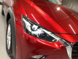 HBC(ハイビームコントロールシステム)が対向車や先行車を検知してロー・ハイビームの切り替えを行い、夜間の前方視界確保をサポートしてくれます。