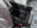 【毎日続々入庫中】新鮮な入庫したての車両が毎月約150台入庫します!新鮮な車両だから、価格に自信あります!仕入先が不明なお車は取り扱いません!「イイ車!イイ条件!イイ価格!」でご提供させていただきます