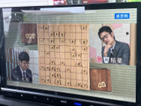 停車時に、テレビ放送を視聴できます。移動時間を有効活用し、情報収集やエンターテイメントを楽しめます。