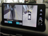 ◆マルチビューカメラシステム◆運転席から見づらい前後左右を、ナビ画面の映像で確認。見通しの悪い交差点や狭い道でのすれ違い、駐車などをサポートします。