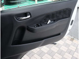 お車のご納車は待ち遠しいもの。1日でも早くご納車が出来るよう、整備拠点と販売店を結ぶ輸送ラインを確立しております。