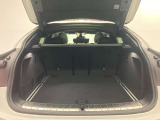 BMWを熟知したメカニックによる100項目の点検・整備を行います。不具合箇所、交換時期に達している部品に関しましては、全て当社負担で交換してからのご納車となります。