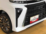 死角になりやすい左右方向の障害物をブザーで知らせてくれるコーナーセンサー搭載