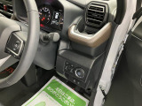 より多くの一般の方へ車を届けれればと思っておりますので同業者様への販売は極力控えさせて頂いております。ご了承下さい。