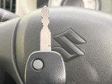 【キーレス】少し離れた場所からでもボタン一つでドアの開錠・施錠ができるのでとっても便利!ドアの鍵穴周りに傷をつけることもありません♪