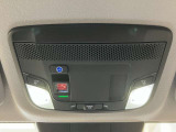 Honda CONNECTによりスマホで施錠・解錠やエアコン操作ができるのはもちろん、イザという時にワンボタンで緊急サポートセンターへ通報することもできます!