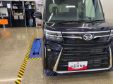 周辺に障害物があることを、音で教えてくれるコーナーセンサー☆★駐車時に大変役に立ちます!運転が苦手な方でも安心です^^