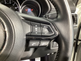 レーダークルーズコントロールは先行車との車間を維持しながら追従走行を行い、長距離でのドライバー負担を軽減させてくれます。