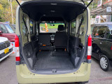荷室 後部座席 シートアレンジ