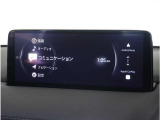 【純正マツダコネクトナビ】美しい地図画面と簡単操作が特徴です。手元のコマンダーで操作が可能なので入力や操作も便利ですね!各種車両設定や車両情報を確認することも可能です。
