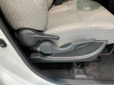初度登録から7年以内のダイハツ車には1年間or走行無制限のまごころ保証がついておりますので購入後も安心です!有料にはなりますが1年もしくは2年の延長保証もご用意致しております!