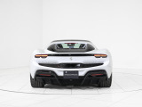 296 GTSは、軽快なハンドリングとレスポンスの良い加速により、ドライバーとの一体感を高めてくれるモデルです。