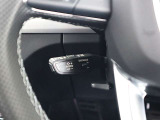 ●アダプティブクルーズコントロールはミリ波レーダーを使用して前車との車間距離を最適に保ちます。また、万が一の時は緊急停止ブレーキ機能も備えておりますので、どなたでも安心してドライブを楽しめます。