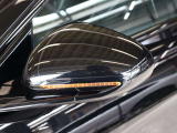 ドアミラーにはLEDのウィンカーが装備されています  高い位置にあるため、視認性も良好です