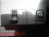 運転席での操作ボタンです!機能につきましてはお気軽にお問い合わせ下さい!