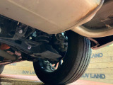 お車を安心してお乗りいただく為には、足回りの定期点検が欠かせません。サービスサポート(有償保証)では無料点検もご提供しており、安心のカーライフをお過ごしいただけるサポート体制が整っています。