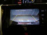 バックモニターがついていますのでバックでの駐車が苦手な方でも大丈夫です。実際のバック駐車は目視確認と合わせてお使い下さい。