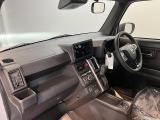 より多くの一般の方へ車を届けれればと思っておりますので同業者様への販売は極力控えさせて頂いております。ご了承下さい。