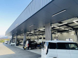 工場完備しております。ご購入後のアフターメンテナンスや車検などもお任せ下さい!安心できるカーライフをご提供致します。