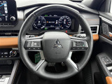 アウトランダー PHEV 2.4 P 4WD 本革シート