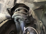 お車を安心してお乗りいただく為には、足回りの定期点検が欠かせません。サービスサポート(有償保証)では無料点検もご提供しており、安心のカーライフをお過ごしいただけるサポート体制が整っています。