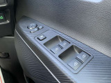 ☆クルマ買ったらエンジンオイル無料のテクノオートリアルです。納車時より走行距離4000キロ又は6ヶ月に一回のペースでご来店していただければ、エンジンオイル交換が無料です!工賃・オイル代金が0円!