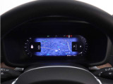 12.3インチ・デジタル液晶ドライバー・ディスプレイには、常に気を配る必要のある、運転操作に必須の情報が表示されます。情報の視認性に優れ、直感的に操作することのできるデザインです。