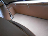 シート後ろにはバックなどが置けるスペースがあります。