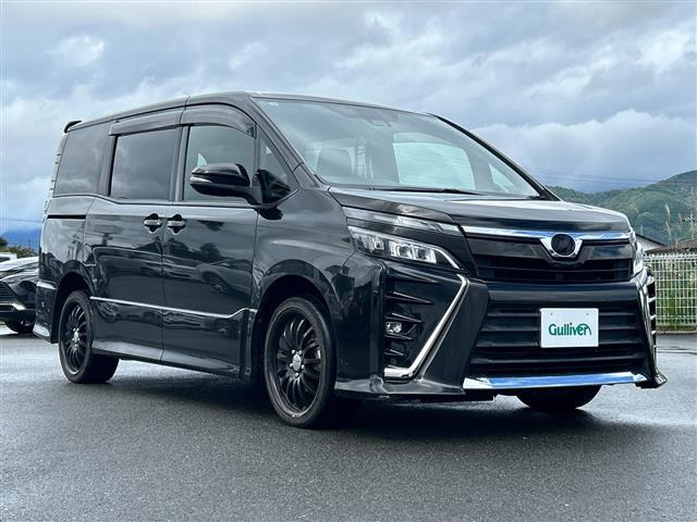 ヴォクシー 2.0 ZS 4WD 修復歴無し