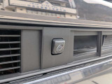 豊かな自然に囲まれた小豆島で、次の愛車を探してみませんか?写真以上の品質をお約束。全国お届け対応はもちろん、観光がてらの現車確認も大歓迎です。「遠くても選んでよかった」感動を小豆島から届けます。