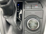 4WD性能を引き出すマルチテレインセレクトです!運転をサポートします。電動パーキングブレーキです!Pレンジで自動で作動します!
