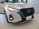 LEDヘッドランプで明るく遠くまで見えます。雨の日にうれしいフォグランプもLEDで明るく寿命も長く安心です。